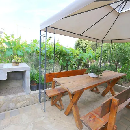 Apartamento With Swimming Pool Kakma, Biograd - 25483